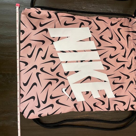 Nike Drawstring Bag - Picture 3 of 5